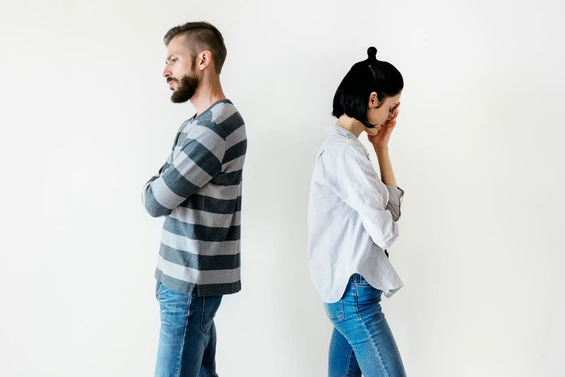 signs your relationship is beyond repair