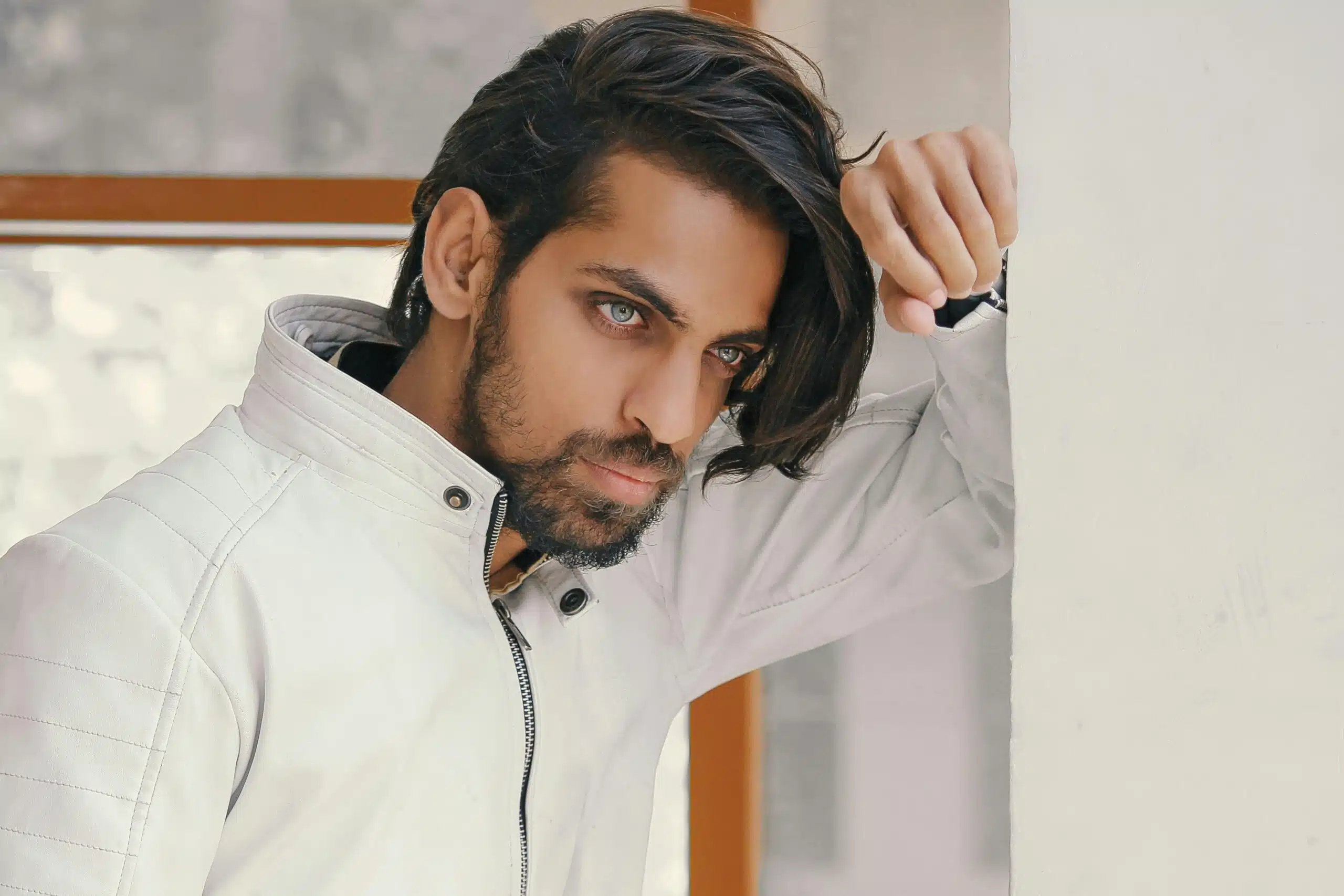 how to style long hair men