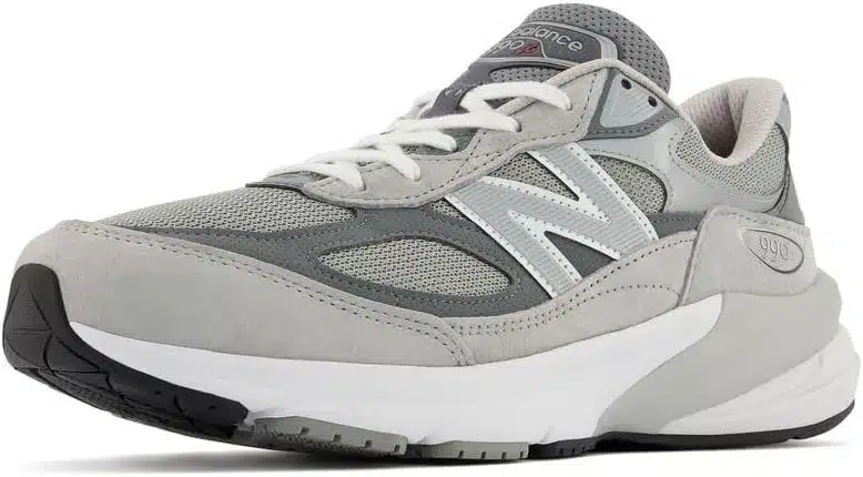 New Balance 990v6